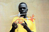 Exposition Robert Compaor: Le jouet africain de la rcup  la dignit - LEstre, Ropraz, janvier 2014  (Cliquer ICI)