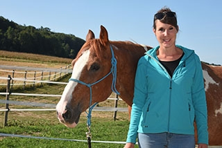 Equithrapie, le cheval utilis comme mdiateur - Ogens, Le Crin dHerbe, septembre 2019. Reportage de Dany Schaer, journaliste photographe