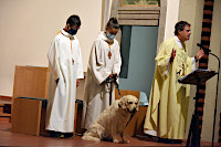 B�n�diction des animaux et des ma�tres animaliers. Abb� Olivier Jelen, �glise catholique de Payerne, 25 septembre 2021