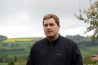 Christian Crisinel, les raisons de le redcouvrir sur Chantier - le Spectacle. Denezy, mai 2014 (cliquer ICI)