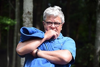 "Tronches darbres" complte sa galerie de portraits. AG Bois des Brigands, Thierrens, juin 2019. Reportage de Dany Schaer, journaliste-photographe