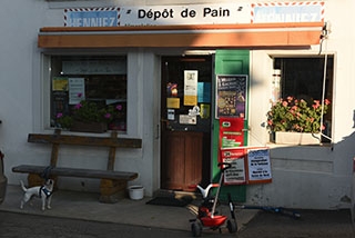 L�Epicerie du village a ferm� ses jolis volets verts - Fran�oise et Roger Grossenbacher, Chapelle-sur-Moudon - Journal de Moudon et Echo du Gros-de-Vaud, vendredi 11 janvier 2019