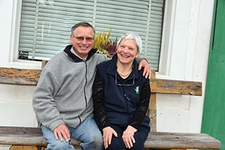 L�Epicerie du village a ferm� ses jolis volets verts - Fran�oise et Roger Grossenbacher, Chapelle-sur-Moudon - Journal de Moudon et Echo du Gros-de-Vaud, vendredi 11 janvier 2019