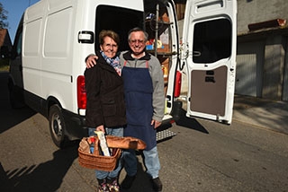 L�Epicerie du village a ferm� ses jolis volets verts - Fran�oise et Roger Grossenbacher, Chapelle-sur-Moudon - Journal de Moudon et Echo du Gros-de-Vaud, vendredi 11 janvier 2019