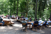 Des chasseurs arpentent les sentiers du Bois des Brigands - Assemble gnrale de lAssociation du Bois des Brigands, 27 juin 2020, Thierrens