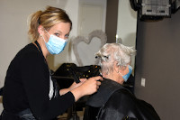 La mche reprend le pli. Salons de coiffure, Plateau du Jorat, mai 2020 (cliquer ICI)