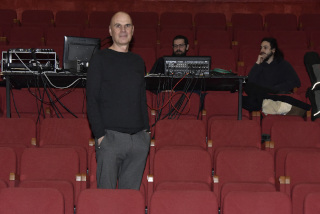 Narcisse nous revient avec HUMAINS son nouveau spectacle. Yverdon, Thtre Benno Besson, les 16 et 17 mars 2023. Reportage de Dany Schaer, journaliste photographe